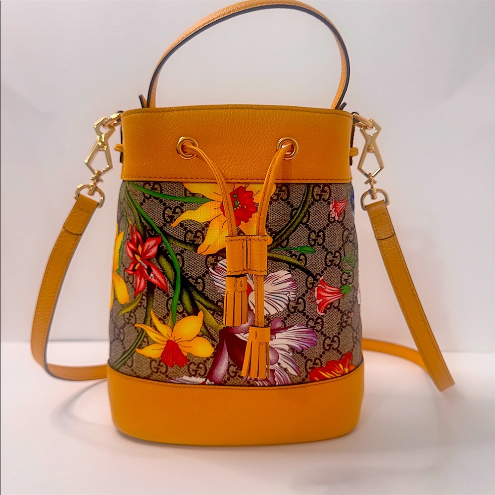 GUCCI Yellow Leather Flora Printed GG Supreme Canvas Small Ophidia Bucket Bag